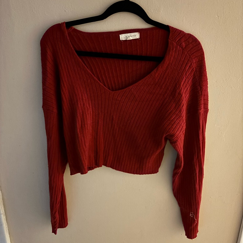 La hearts| cropped long sleeve| red